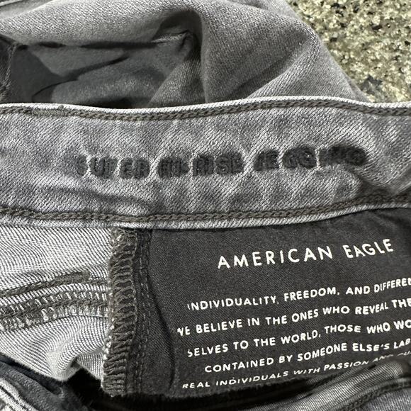American Eagle Jeans Size 4 Gray Super High Rise Jegging Distressed Ripped Denim - Picture 4 of 7